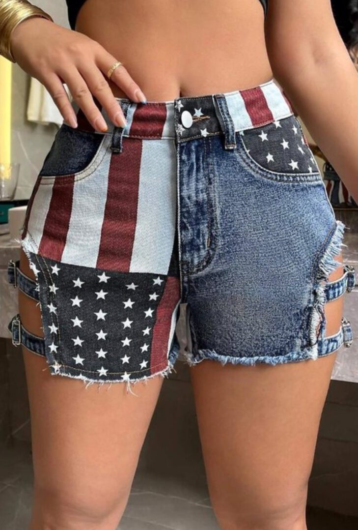 TKK USA Buckled Denim Shorts